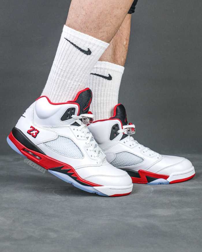 Air Jordan 5 Fire Red Black Tongue 2025 GS（A1）