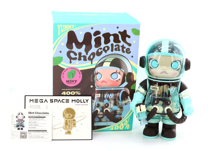 POP MART MEGA Series Mint Chocolate Trendy Figure 400%