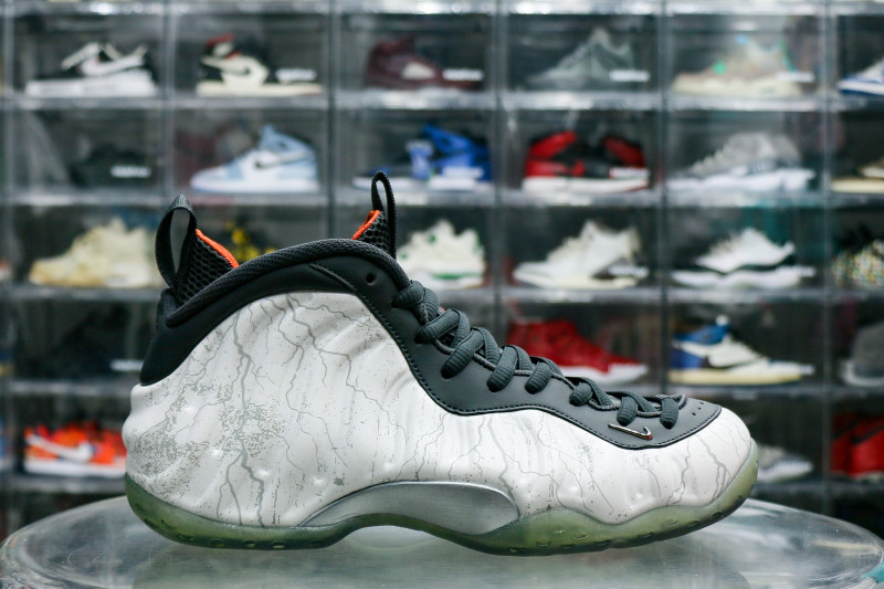 Tekken 8 X Air Foamposite One Premium Jin Kazama（A1）