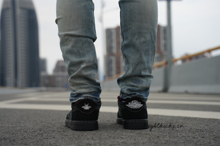 US Warehouse:Travis Scott x Nike Air Jordan 1 Low OG “Black/Phantom”（A1）