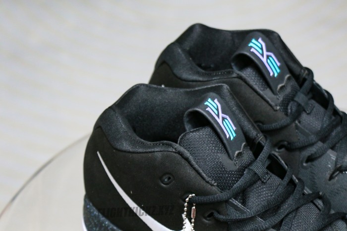 Nike Kyrie 4 Ankle Taker