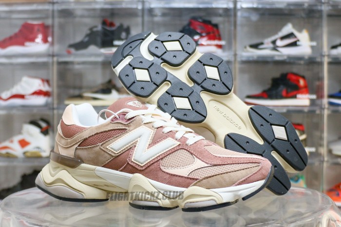 New Balance 9060 Sparrow Flat Taupe