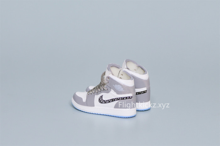 Mini Sneaker Di0r x Air Jordan 1 High 3D keychain