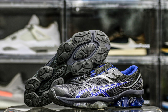 Kik0 Kostadinov X Gel Quantum Zientzia ISS
