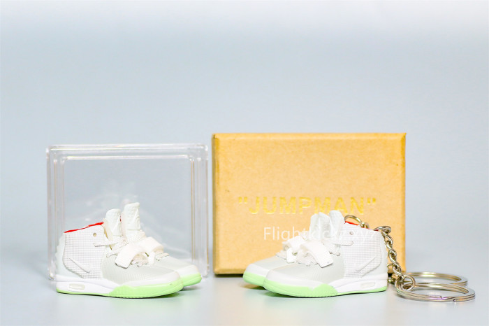 Mini Sneaker Nike Air Yeezy 2 Wolf Grey 3D keychain