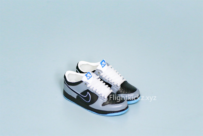Mini Sneaker Premier x Nike SB Dunk Low Premium 'Petoskey' 3D keychain