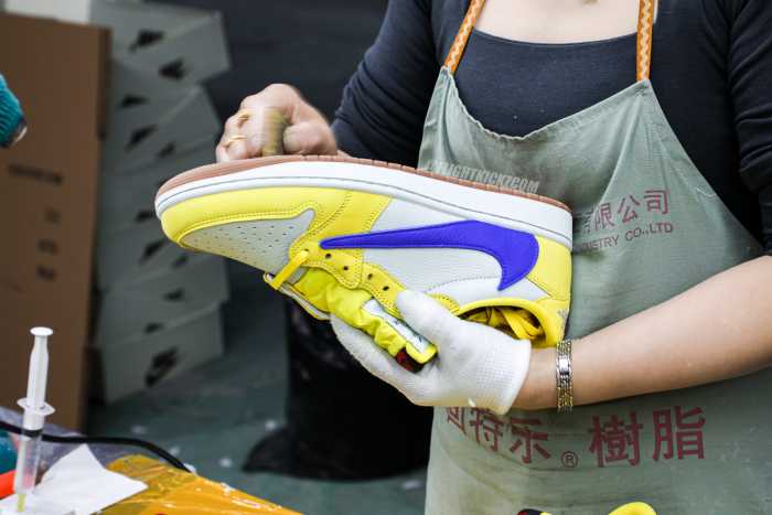 Travis Scott x Air Jordan 1 Retro Low OG SP “Elkins/Canary Yellow”（A1）