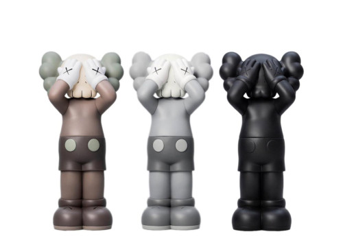 KAWS UK Holiday & KAWS Passing through 25cm