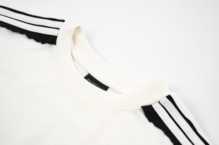 Balanciag@ Unity Sports Icon T-Shirt Oversized in faded black and white Tee