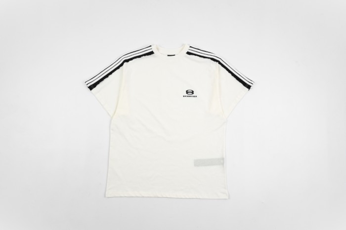 Balanciag@ Unity Sports Icon T-Shirt Oversized in faded black and white Tee