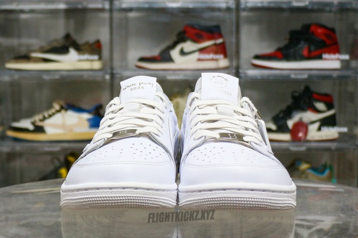 Travis Scott x Air  Jordan 1 Retro Low OG SP Michael Rubin White Party (Friends and Family) GS