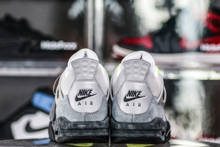 Air Jordan 4 Retro SE Neon