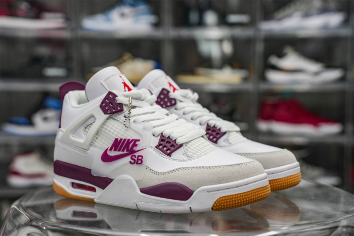 Air Jordan 4 Retro SP X Nike SB Bordeaux Red