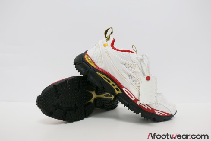 Off-White Be Right Back Holiday Exclusive Runner Sneakers