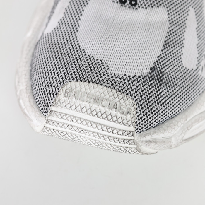Balenciaga x Under Armour 3XL sneakers in white and black