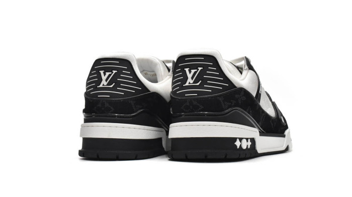 Lou1s Vuitt0n Trainer Black and White Cloth Cover
