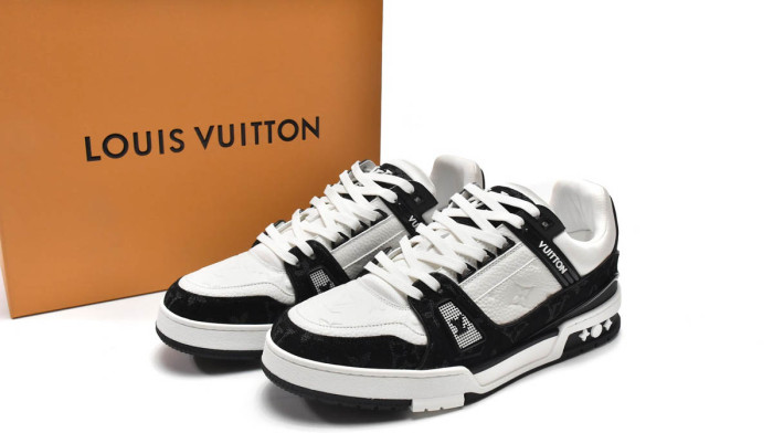 Lou1s Vuitt0n Trainer Black and White Cloth Cover