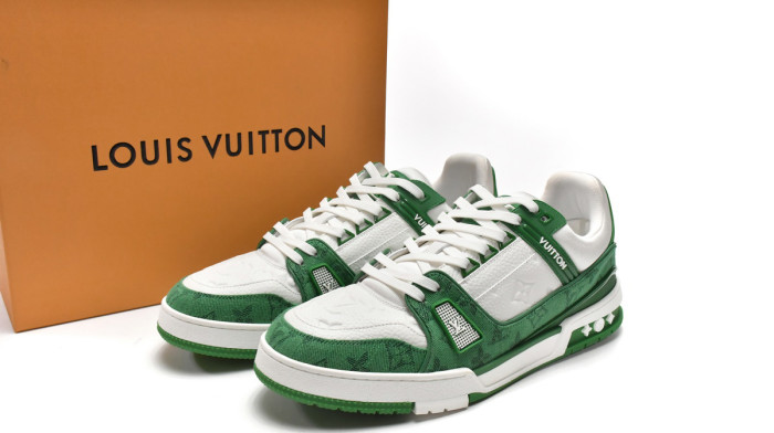 Louis Vuitton Trainer Green Cloth Surface