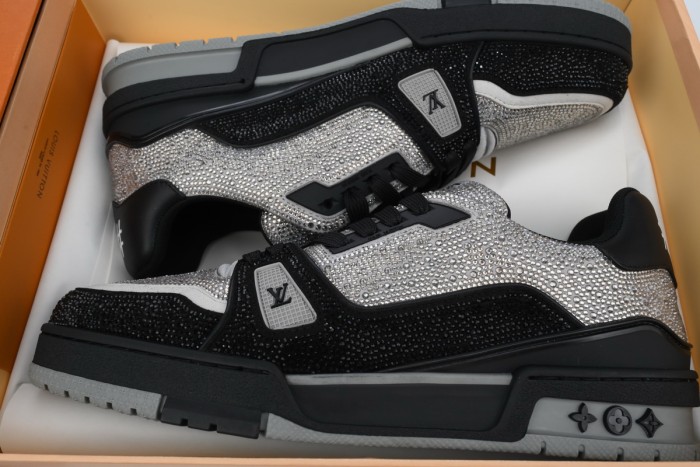 Louis Vuitton Trainer Black Silver Diamond