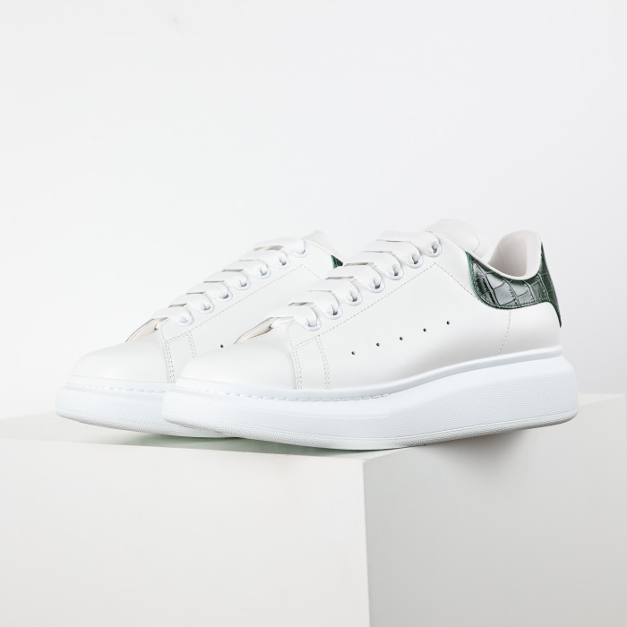 Alexande* McQuee* Oversized Sneaker 'White Forest Green Crocodile'