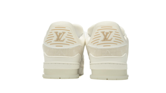 Lou1s Vuitt0n Trainer Apricot