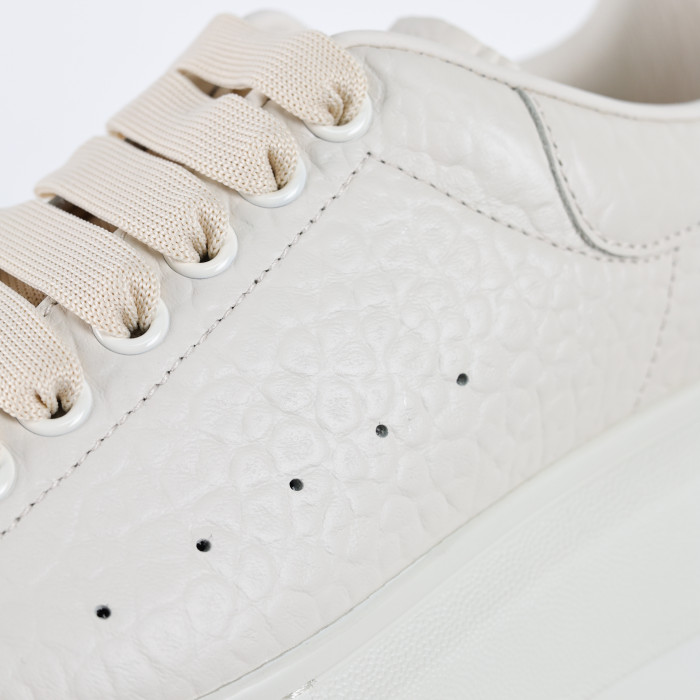 Alexande* McQuee* Lvory Leather Sneakers With Ivory Leather Heel New & Authentic