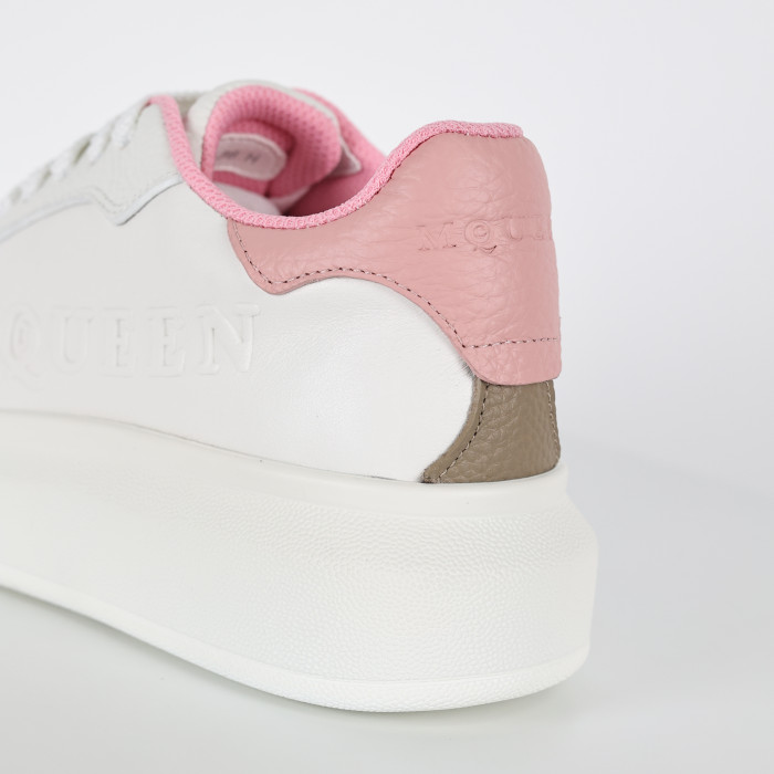 Alexande* McQuee* Oversized Retro White Pink