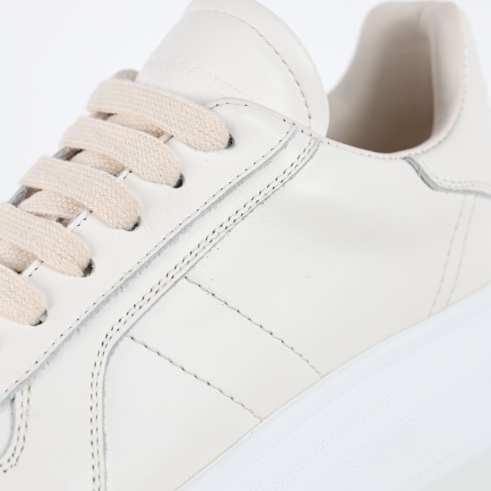 Alexande* McQuee* Oversized Retro White