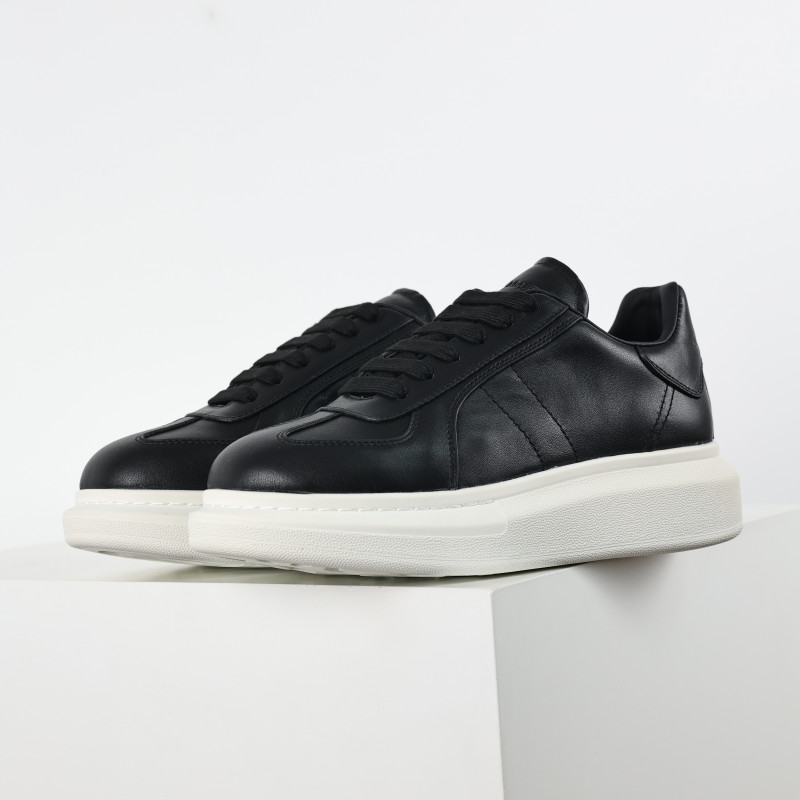 Alexande* McQuee* Oversized Retro Black White