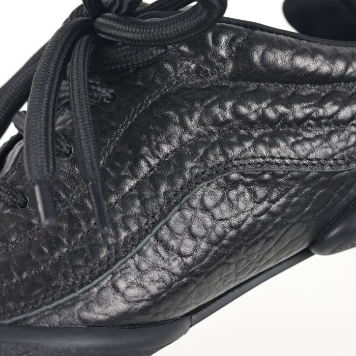 Alexande* McQuee* Wmns Flexion Sneaker Black