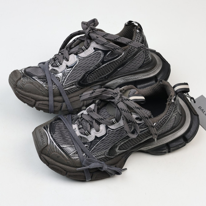 Balenciaga Worn-Out 3XL Sneakers in Barcelona