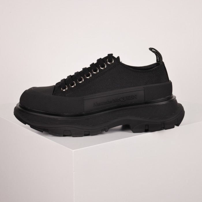Alexande* McQuee* Wmns Tread Slick Lace Up 'Black'