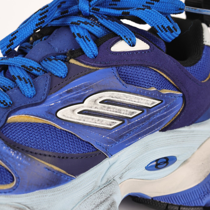 Balenciaga Cargo sneaker in blue
