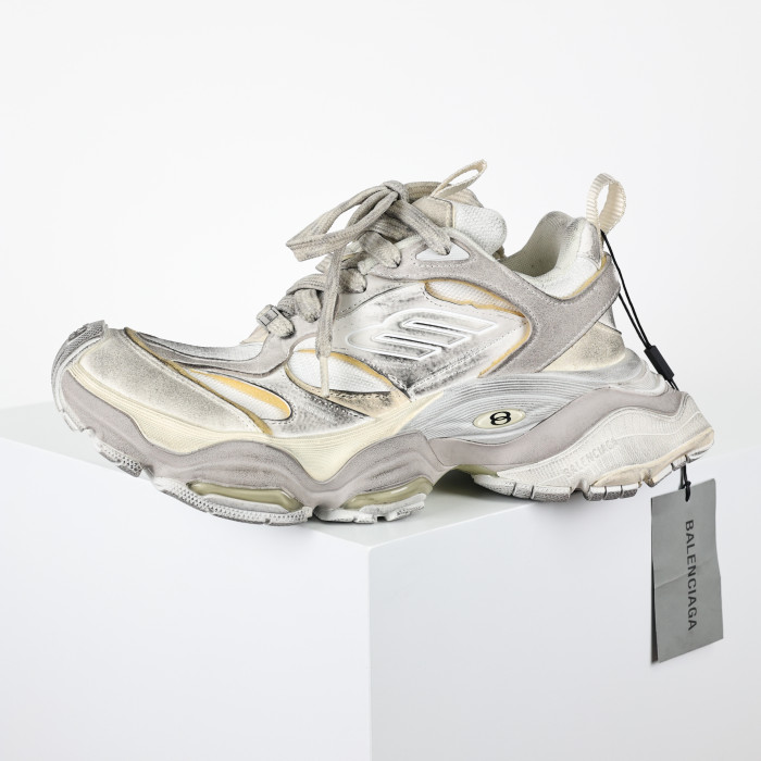 Balenciaga Cargo sneakers in a worn-out white and grey
