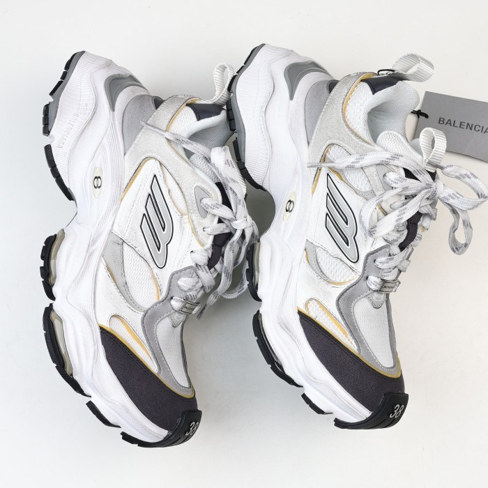 Balenciaga Cargo Sneakers in white and grey