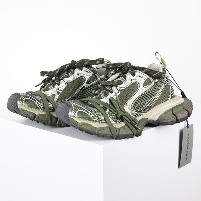 Balenciaga 3XL Dark Green Light Beige