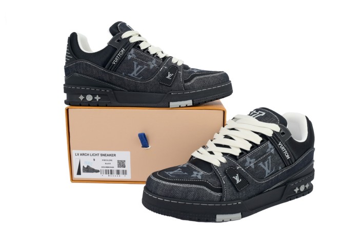 Lou1s Vuitt0n Trainer New All Black