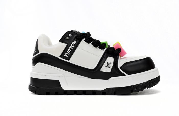 Louis Vuitton Trainer Maxi Black White