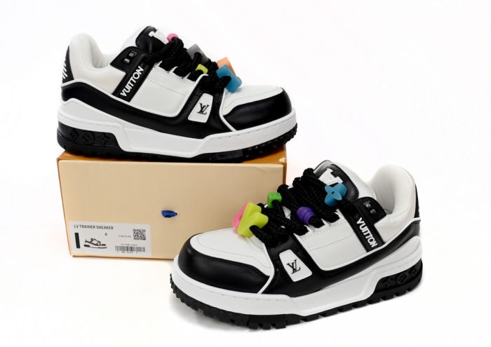 Louis Vuitton Trainer Maxi Black White
