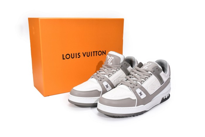 Lou1s Vuitt0n Trainer Grey White
