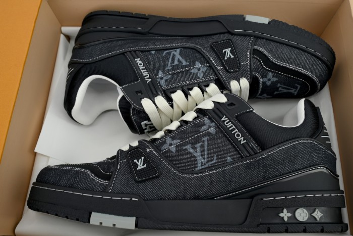 Lou1s Vuitt0n Trainer New All Black