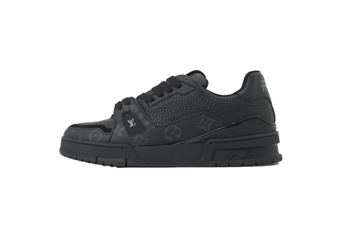 Louis Vuitton Trainer Sneaker(NFC Chip Edition)Black Monogram