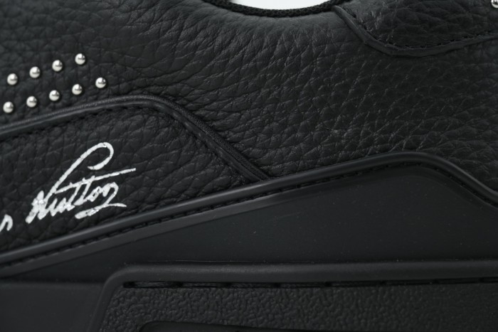 Lou1s Vuitt0n Trainer Sneaker(NFC Chip Edition)Black Calf Leather