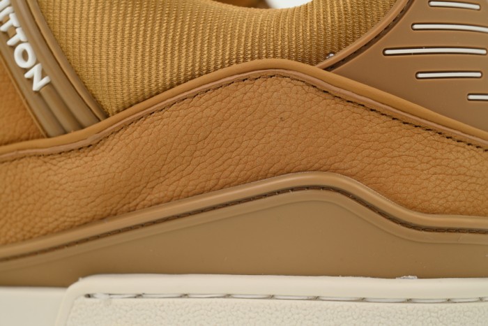 Lou1s Vuitt0n Trainer Brown Skin With White Background