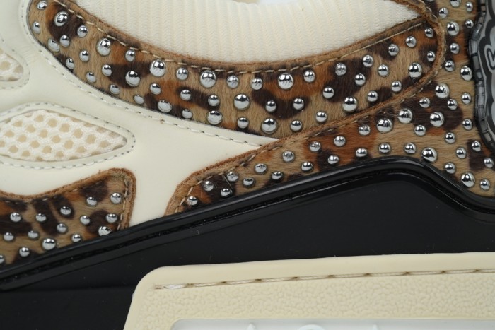 Lou1s Vuitt0n Skate White Coffee Diamond