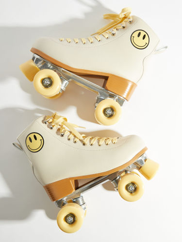 Iconic Smiley Retro Skates