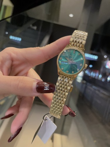 Gucci's new bee! Gucci's new G Timeless Slim series new watch