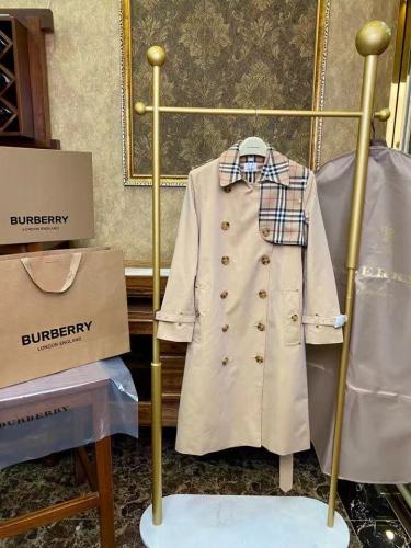 B*urberry coat