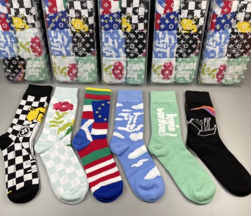 L*V Five pairs of socks