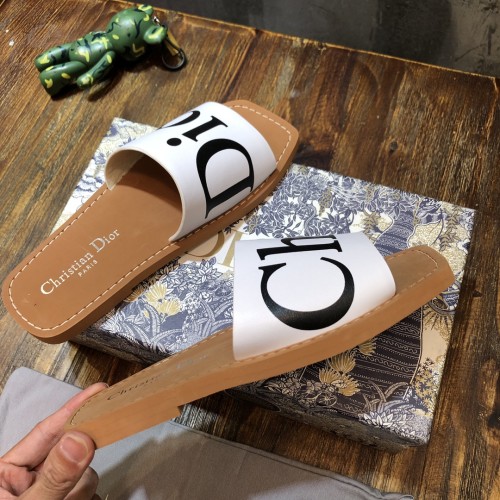 2020 D*R Slippers